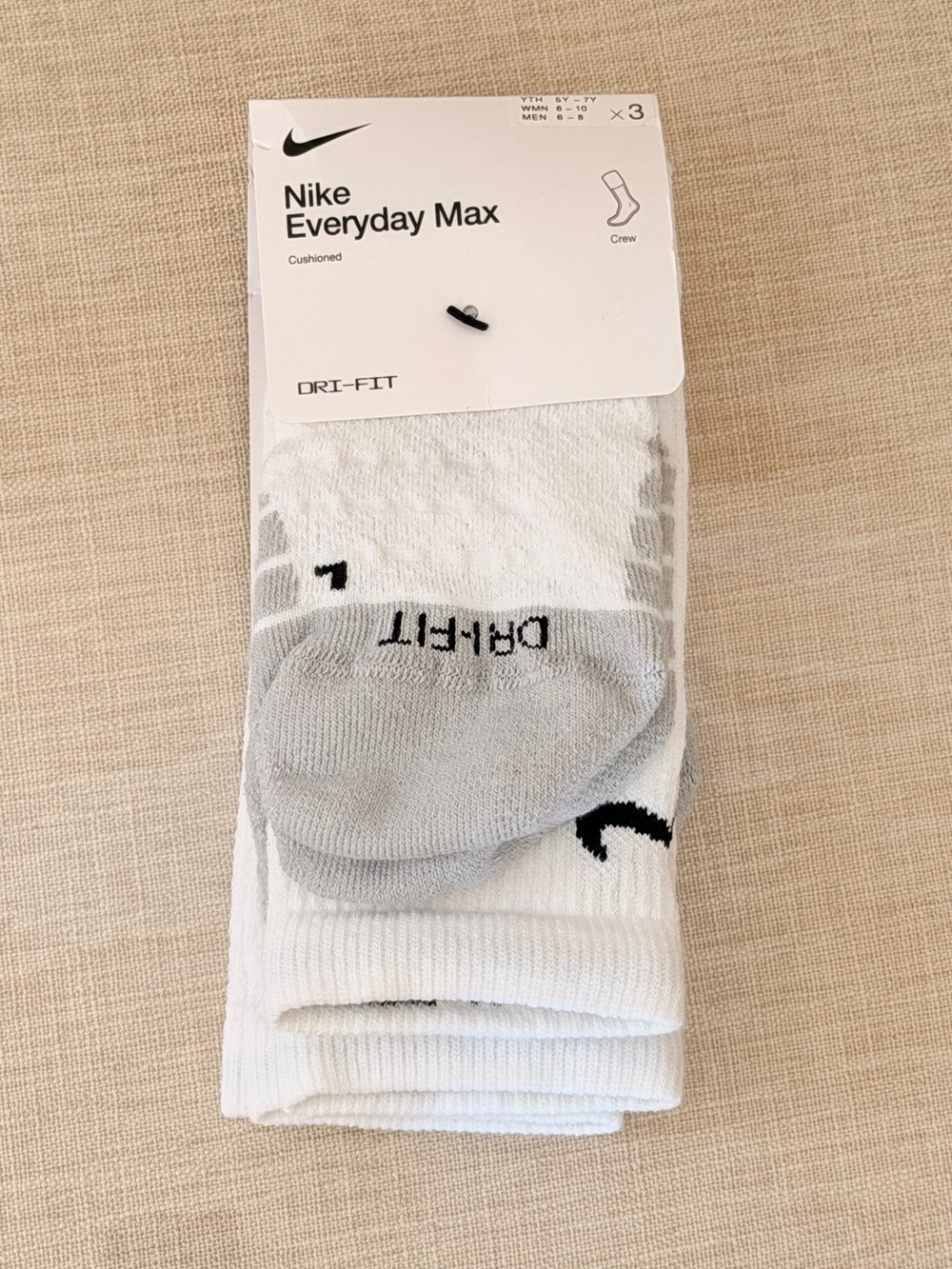 Nike Everyday Max Cushioned Training Crew Socks - White | Size Medium - 3 Pairs